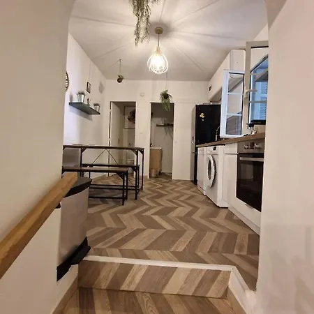 A 3 Minutes A Pied, Grand Familial, 3 ,top Emplacement !