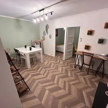 Apartment A 3 Minutes A Pied, Grand Familial, 3 ,top Emplacement ! *