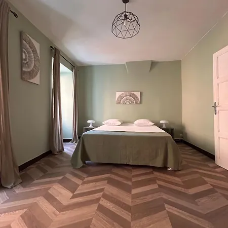 Apartment A 3 Minutes A Pied, Grand Familial, 3 ,top Emplacement !