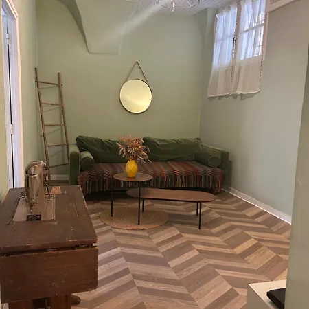 A 3 Minutes A Pied, Grand Familial, 3 ,top Emplacement ! *