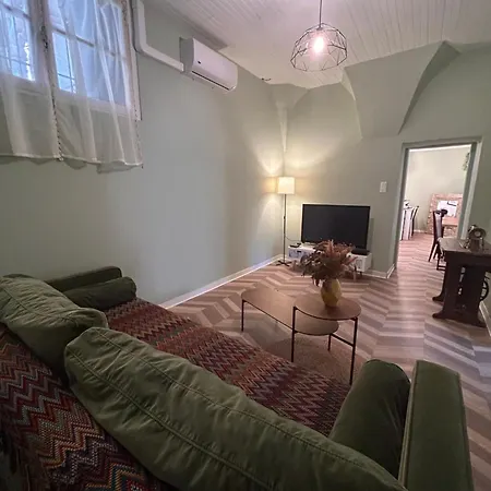 A 3 Minutes A Pied, Grand Familial, 3 ,top Emplacement ! Appartement