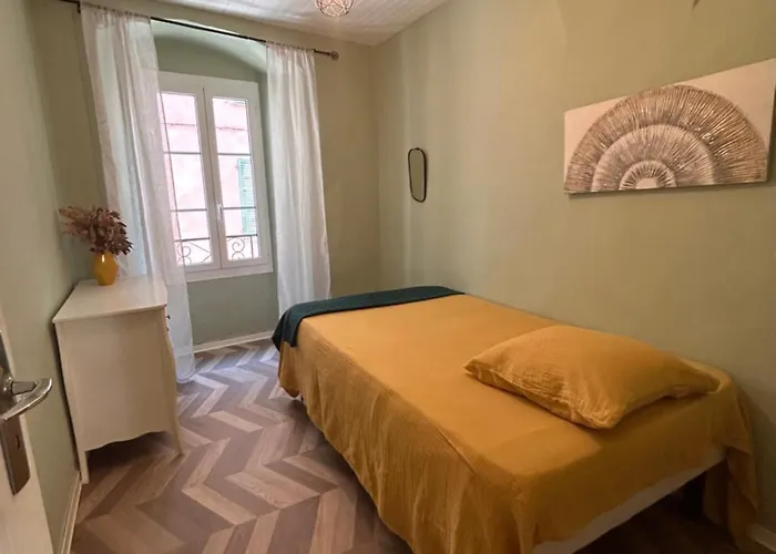 A 3 Minutes A Pied, Grand Familial, 3 ,top Emplacement ! Bastia (Corsica)