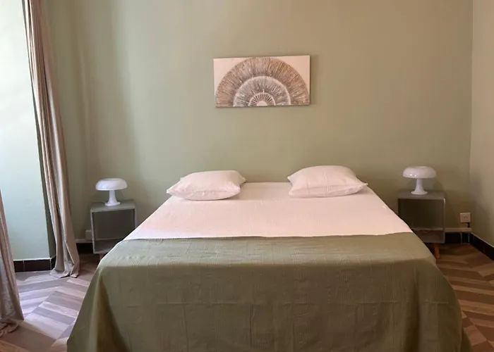 A 3 Minutes A Pied, Grand Familial, 3 ,top Emplacement ! Appartement