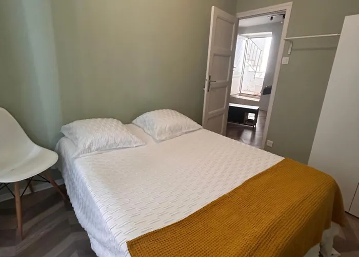 A 3 Minutes A Pied, Grand Familial, 3 ,top Emplacement ! *